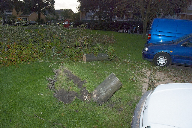 2011/199/GB 20110912b 012 Stormschade Einsteinlaan.jpg